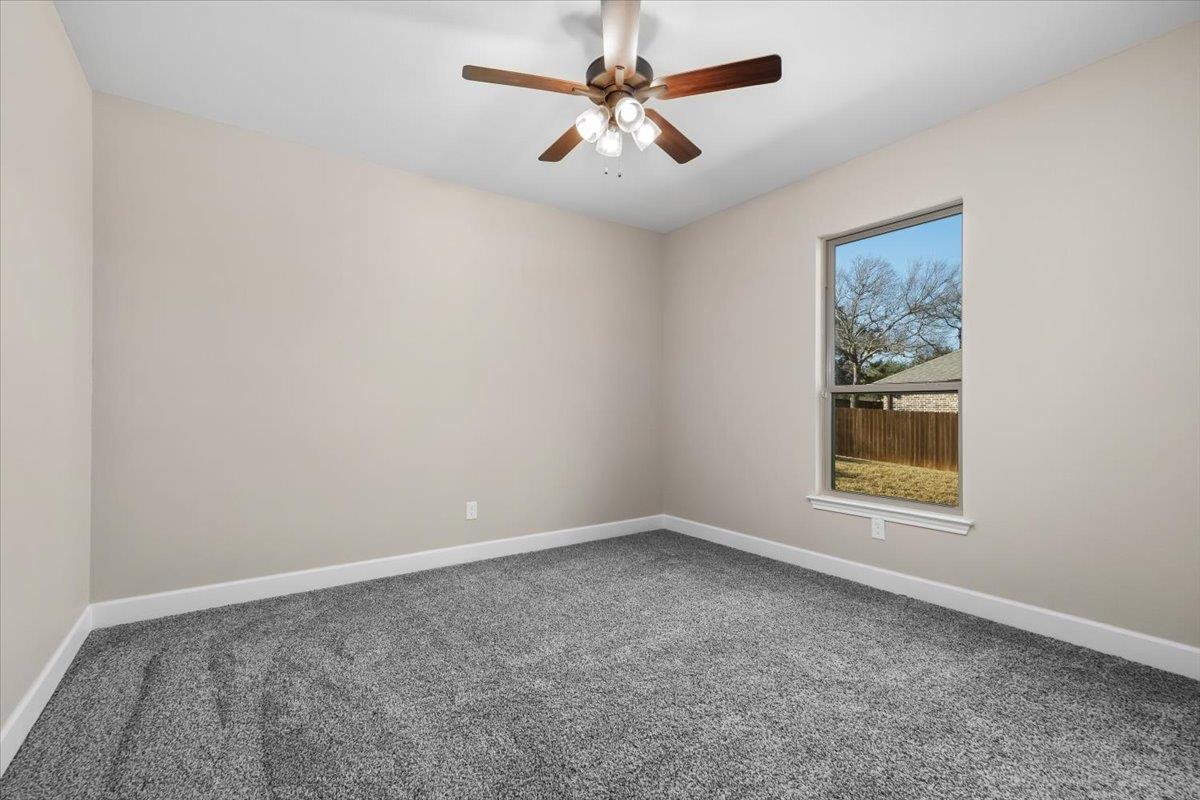 4012 Turning Leaf Dr, Nolanville, TX 76559