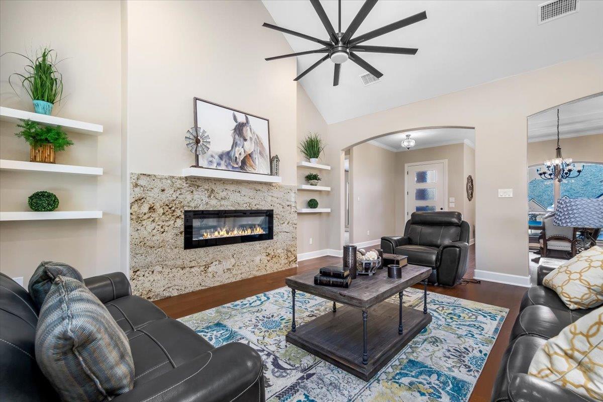 4012 Turning Leaf Dr, Nolanville, TX 76559