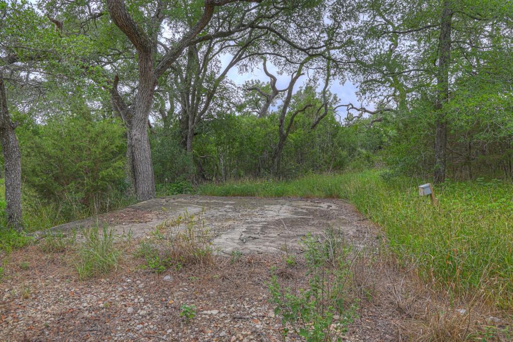 211 Hunters Glen Dr, San Marcos, TX 78666