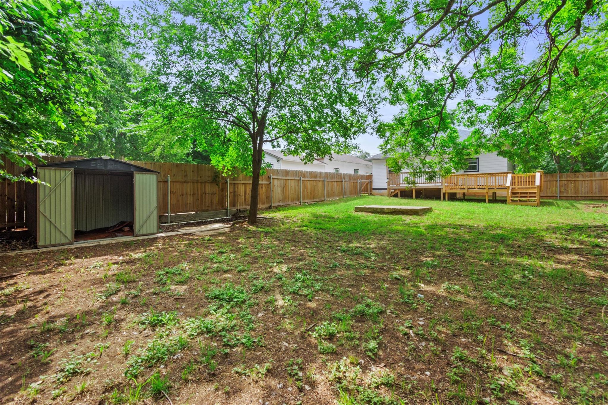 204 E Brenham St, Elgin, TX 78621