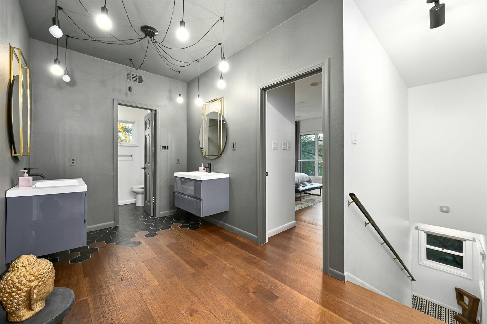 525 Barton Blvd, Austin, TX 78704