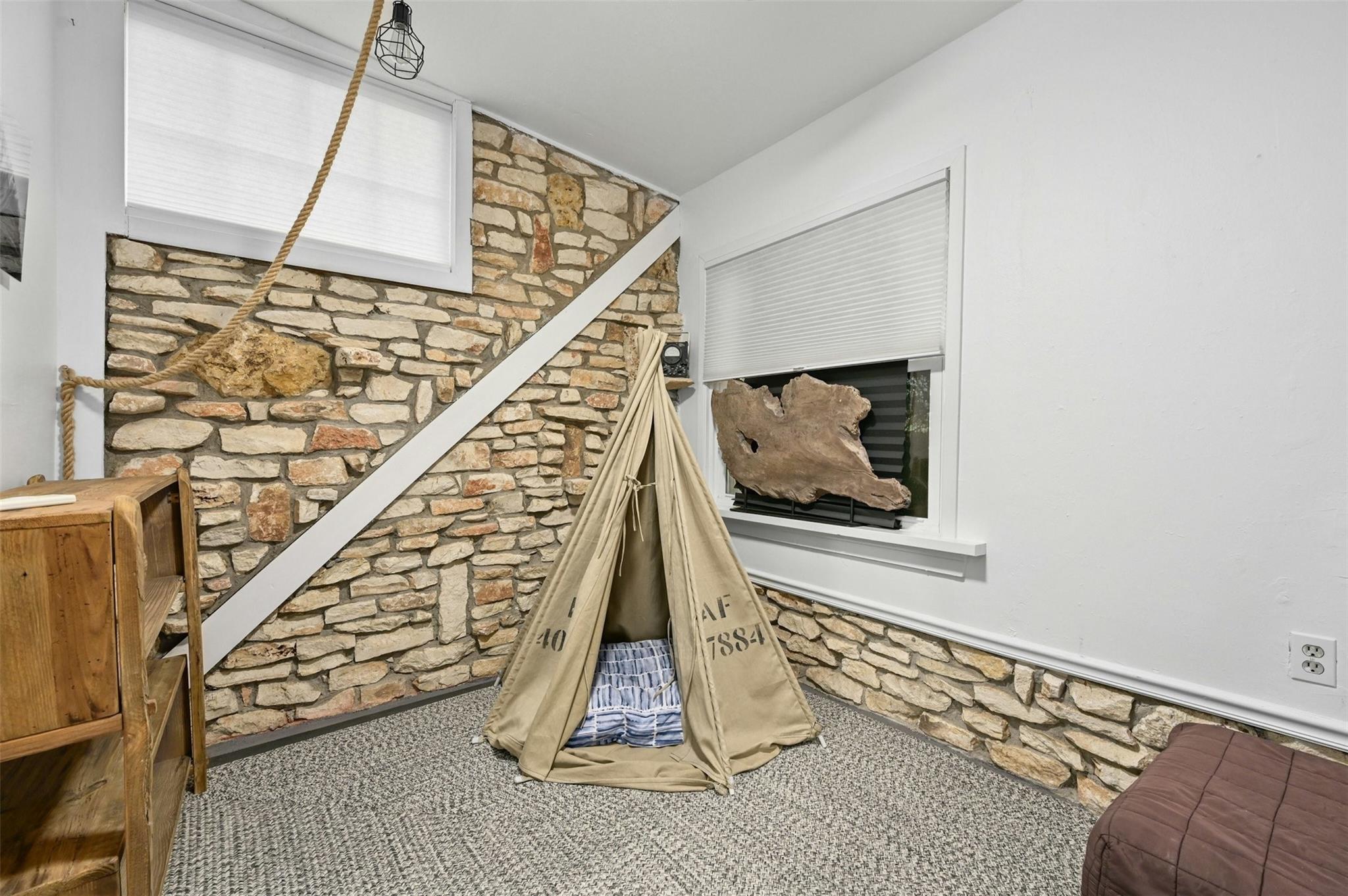 525 Barton Blvd, Austin, TX 78704