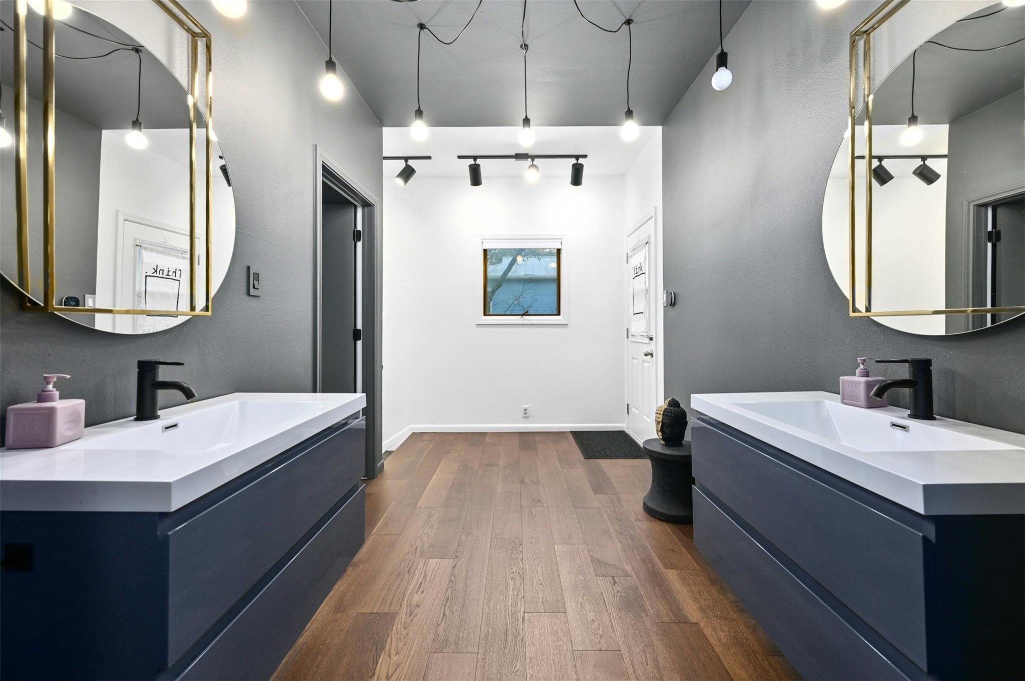 525 Barton Blvd, Austin, TX 78704