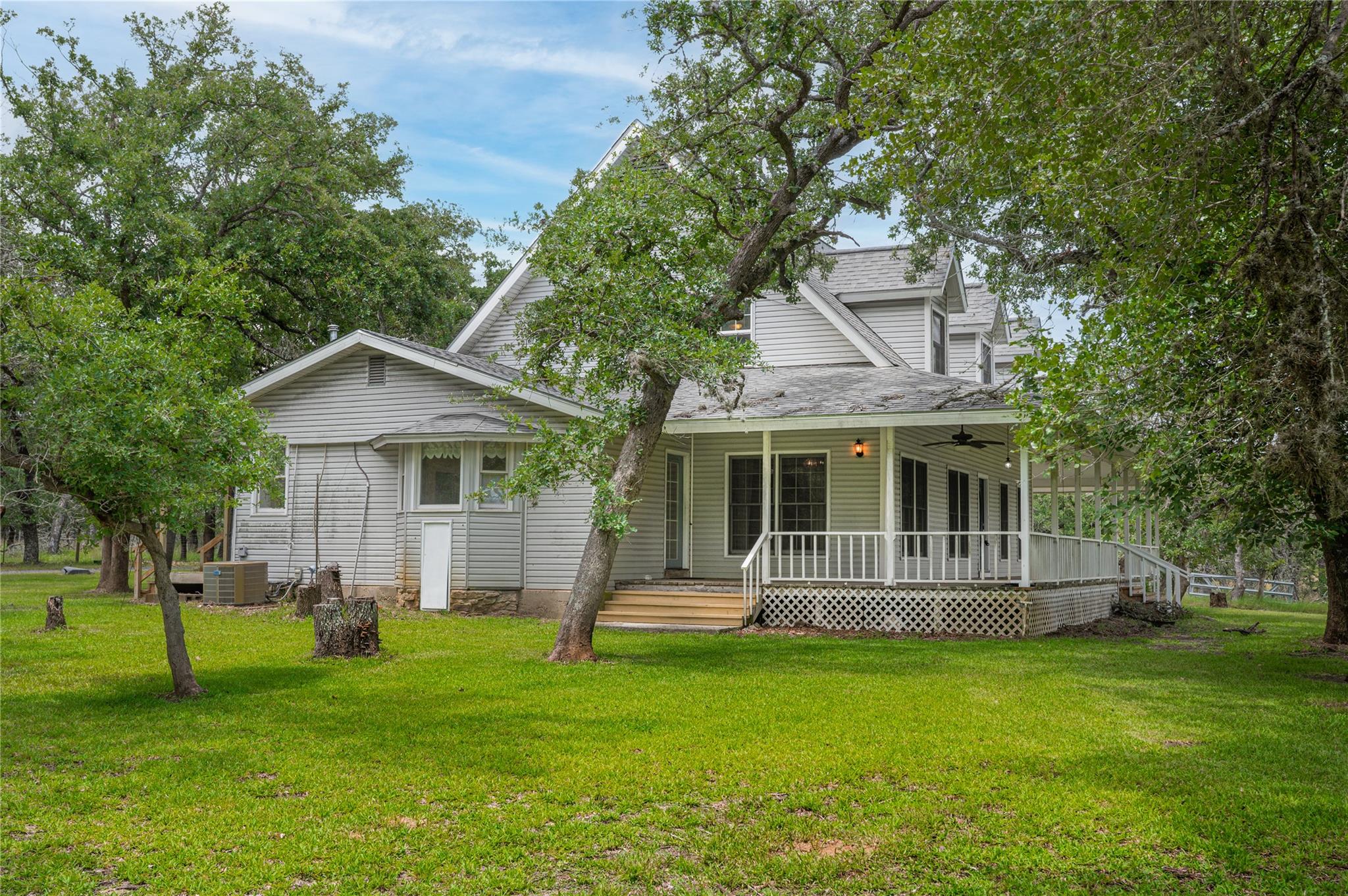 2981 Vivroux Ranch Rd, Seguin, TX 78155