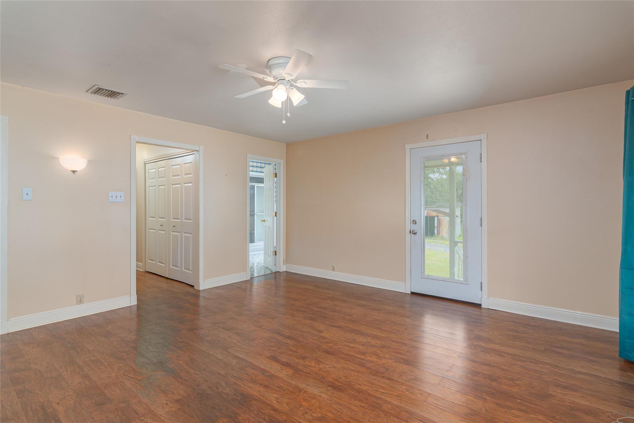 2981 Vivroux Ranch Rd, Seguin, TX 78155