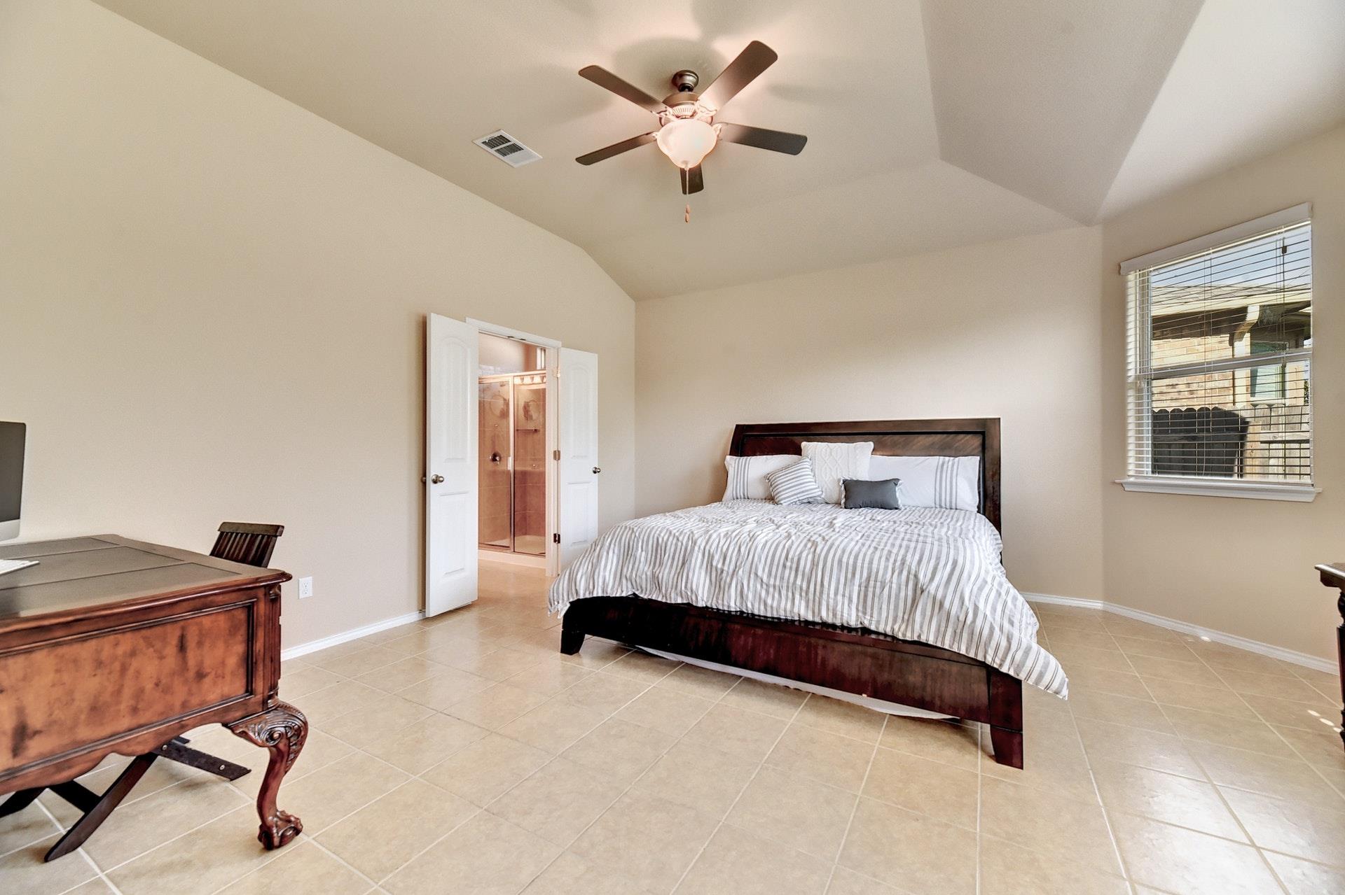 194 Camden Cv, Buda, TX 78610