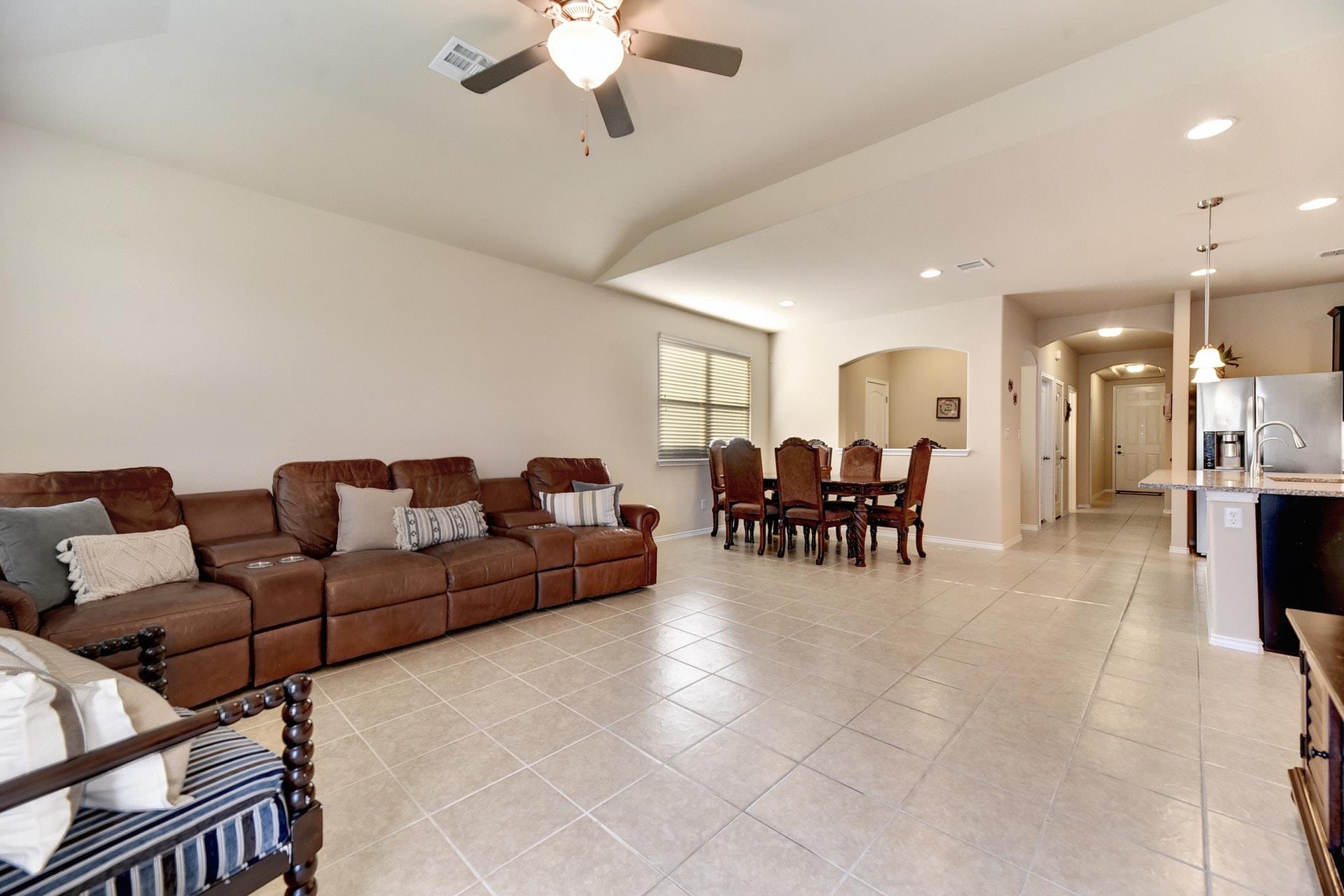 194 Camden Cv, Buda, TX 78610