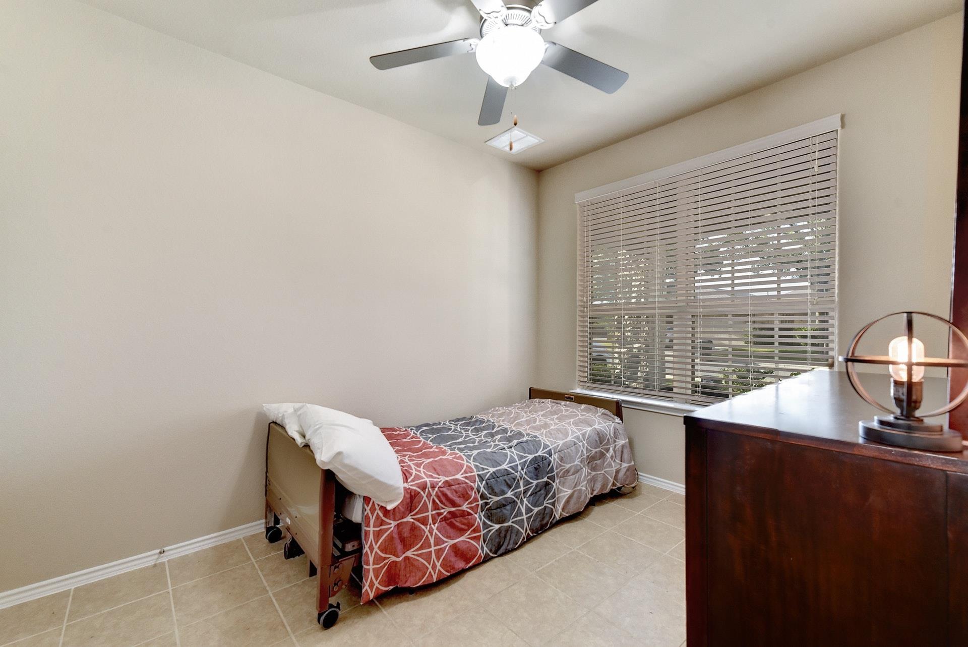 194 Camden Cv, Buda, TX 78610