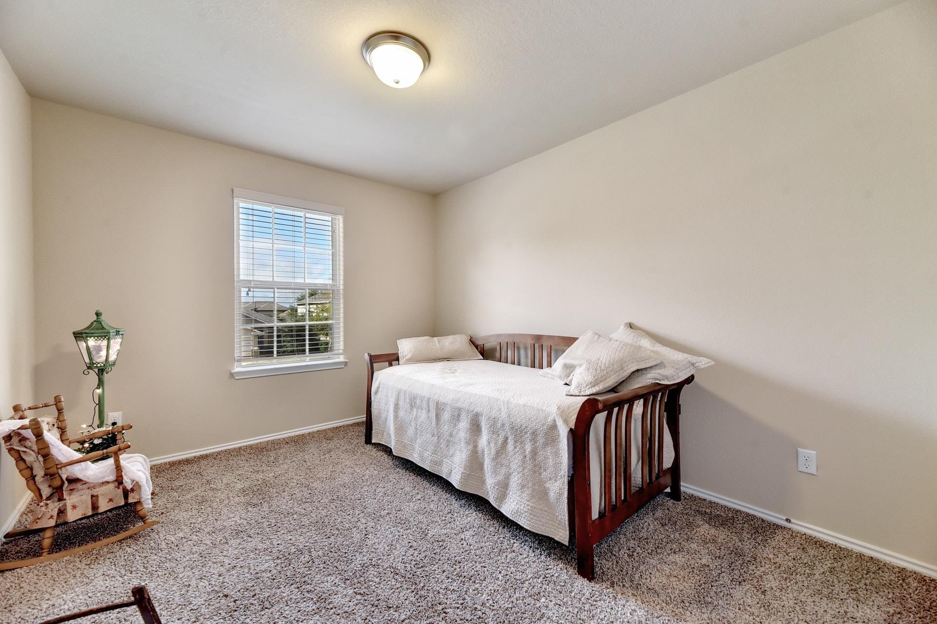 194 Camden Cv, Buda, TX 78610