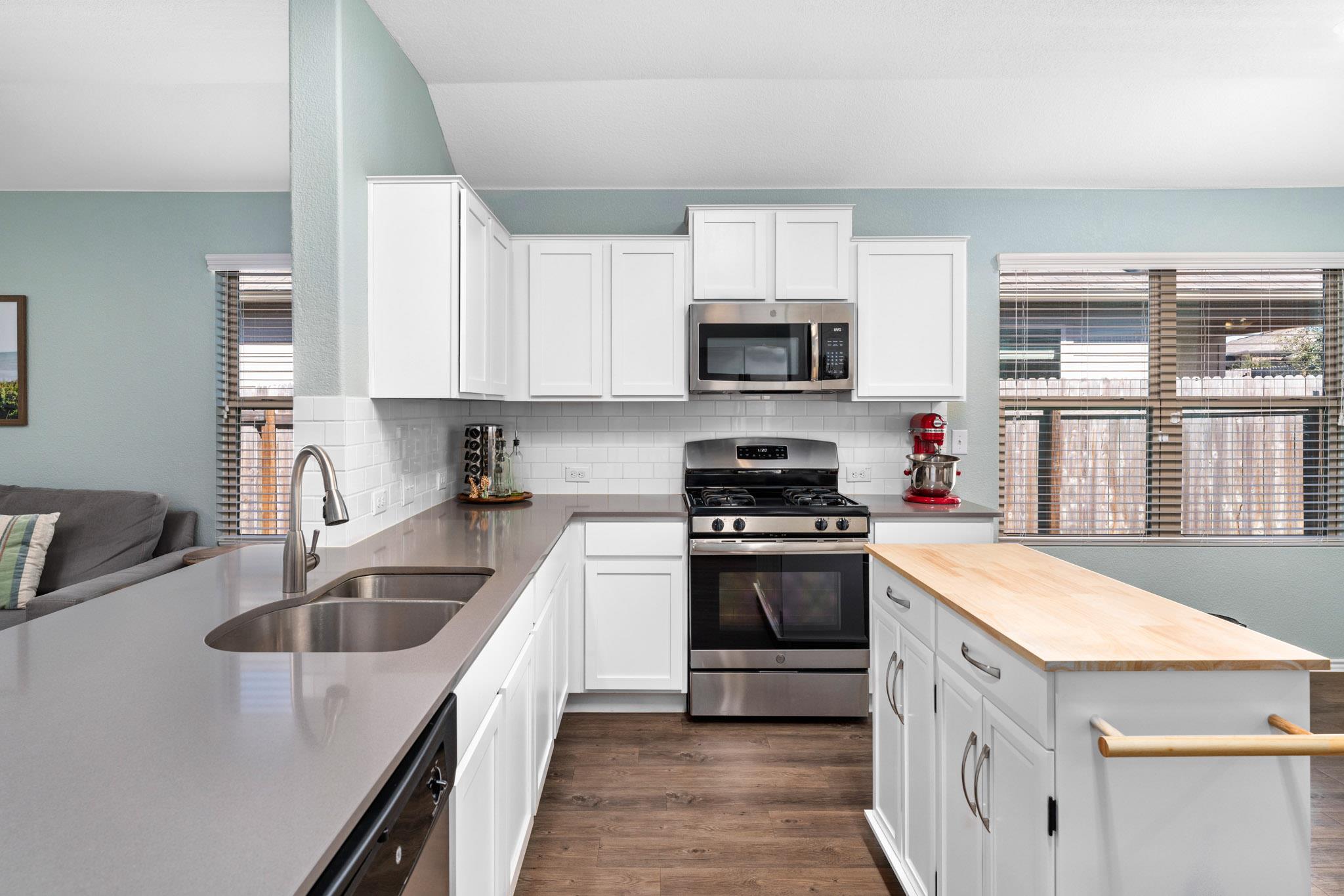 10709 Dimitrios Dr, Austin, TX 78747