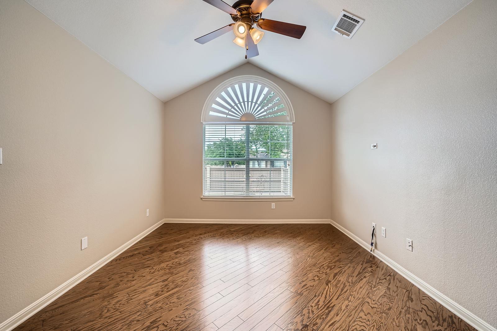 30 Wildwood Dr # 92, Georgetown, TX 78633