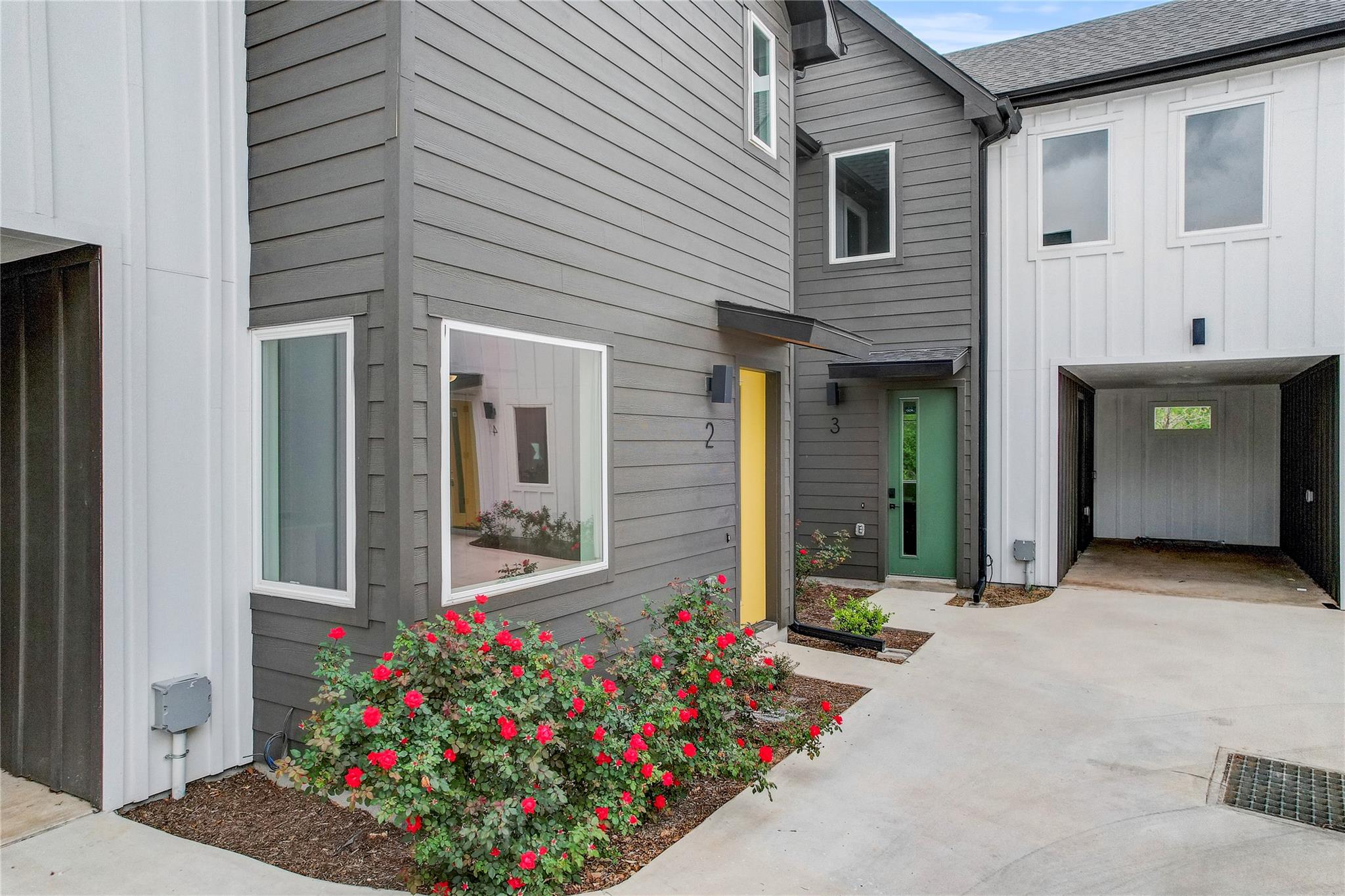 4127 E 12th St # 2, Austin, TX 78721