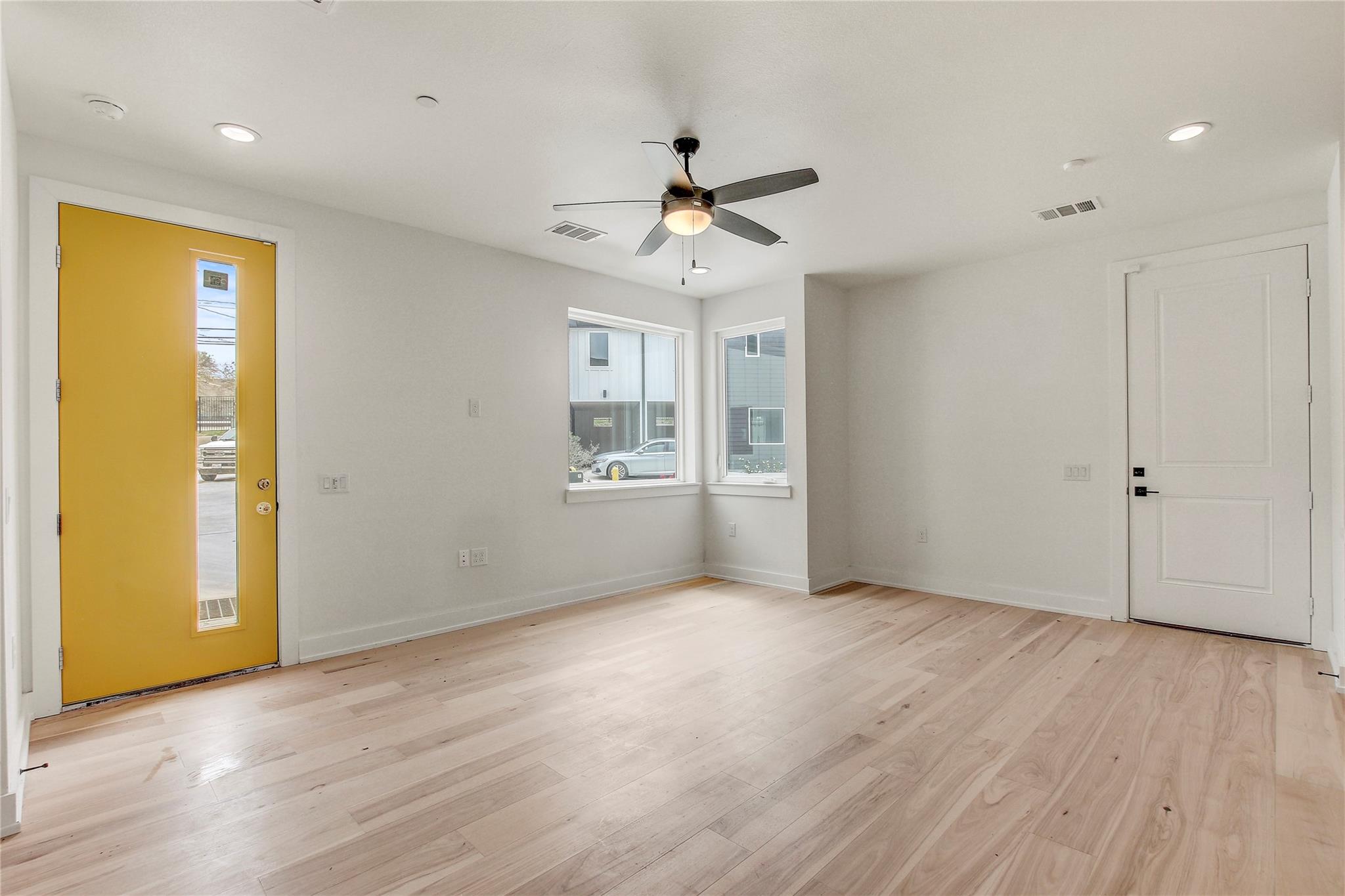 4127 E 12th St # 2, Austin, TX 78721