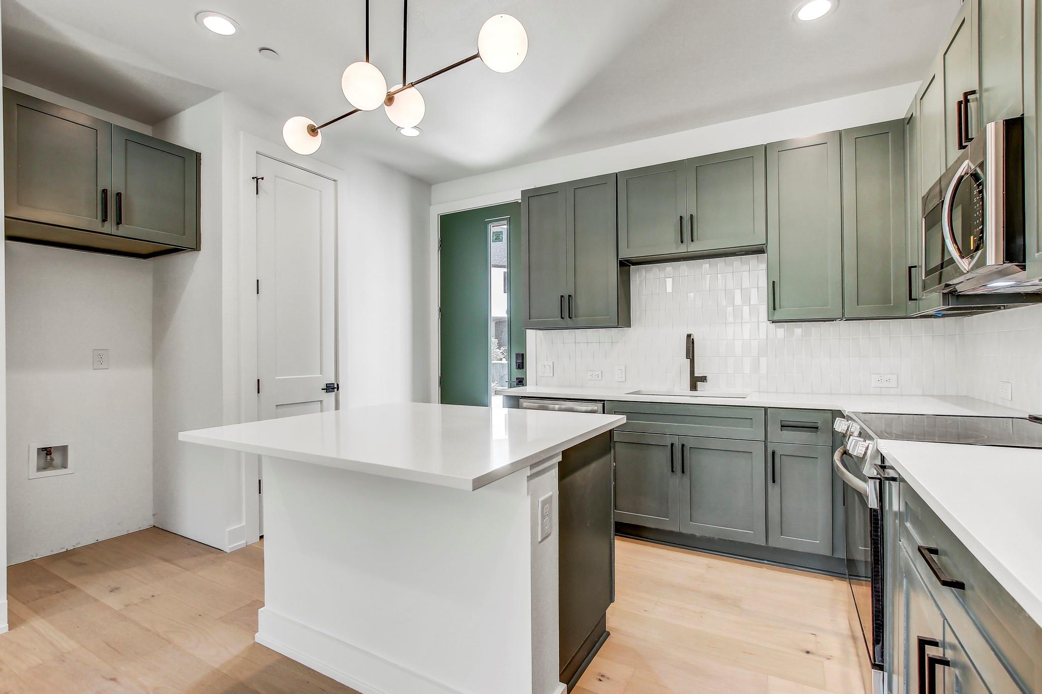 4127 E 12th St # 3, Austin, TX 78721