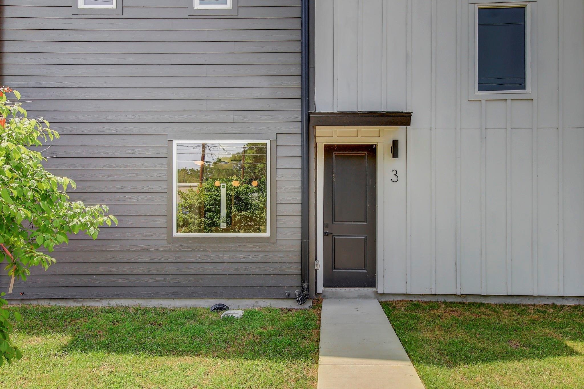 4127 E 12th St # 3, Austin, TX 78721