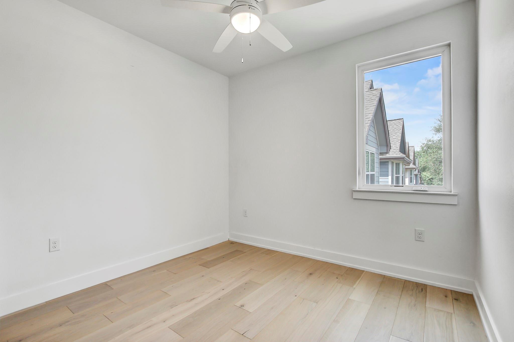 4127 E 12th St # 3, Austin, TX 78721