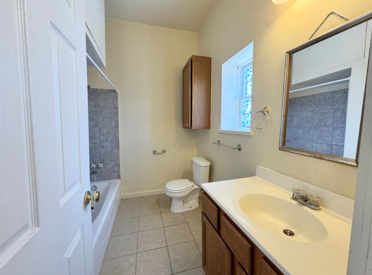 104 Depot St # B, Elgin, TX 78621