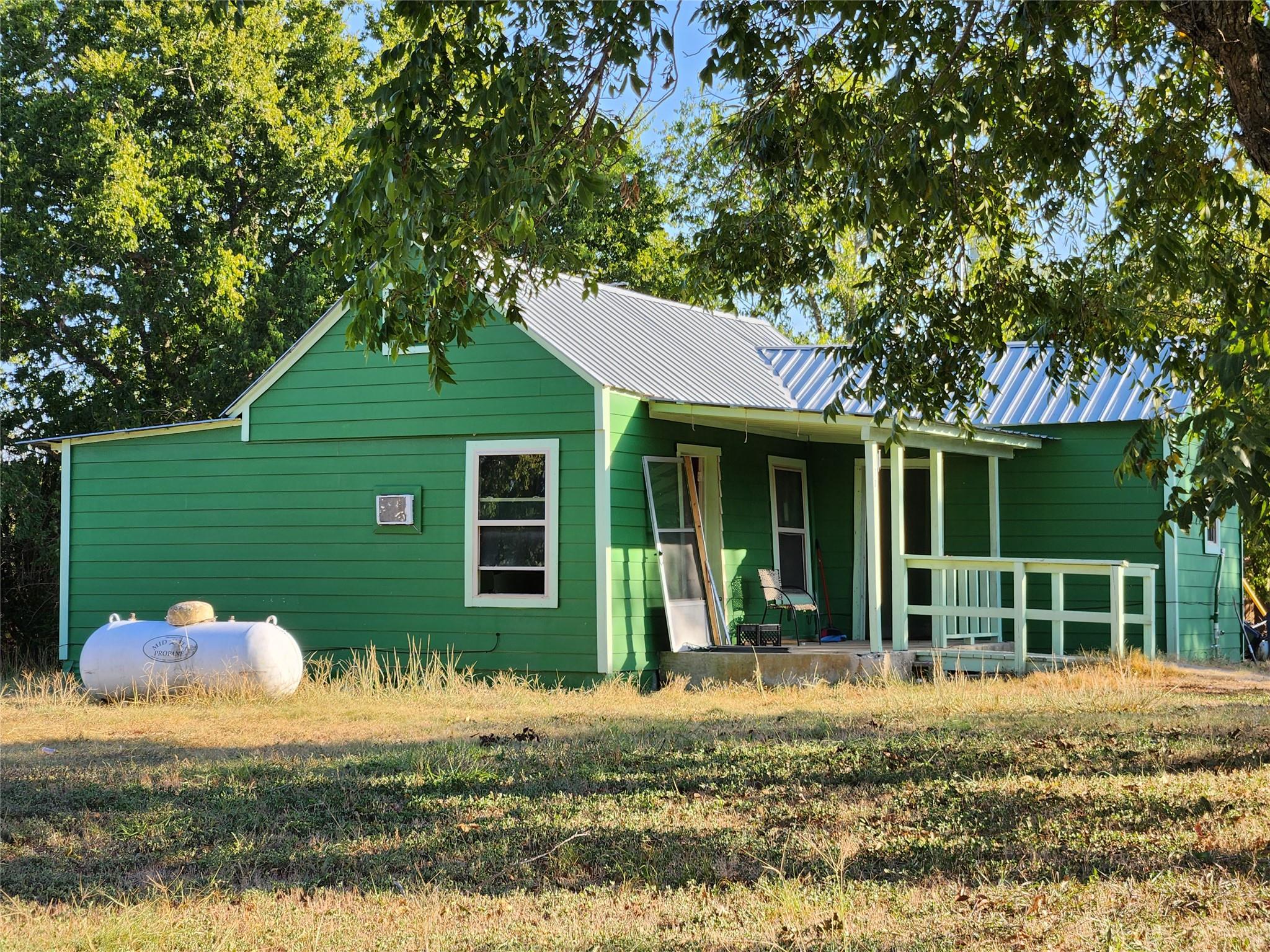 170 Easy St, Dale, TX 78616