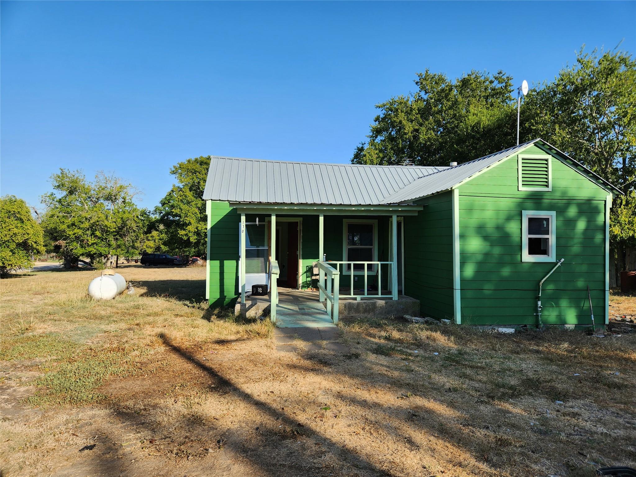 170 Easy St, Dale, TX 78616