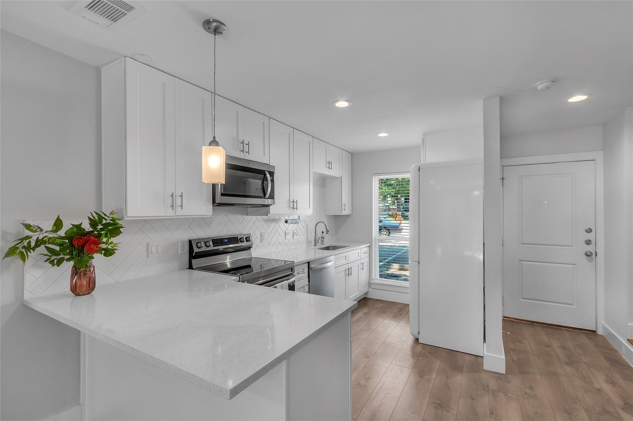 3812 Southway Dr # 101, Austin, TX 78704