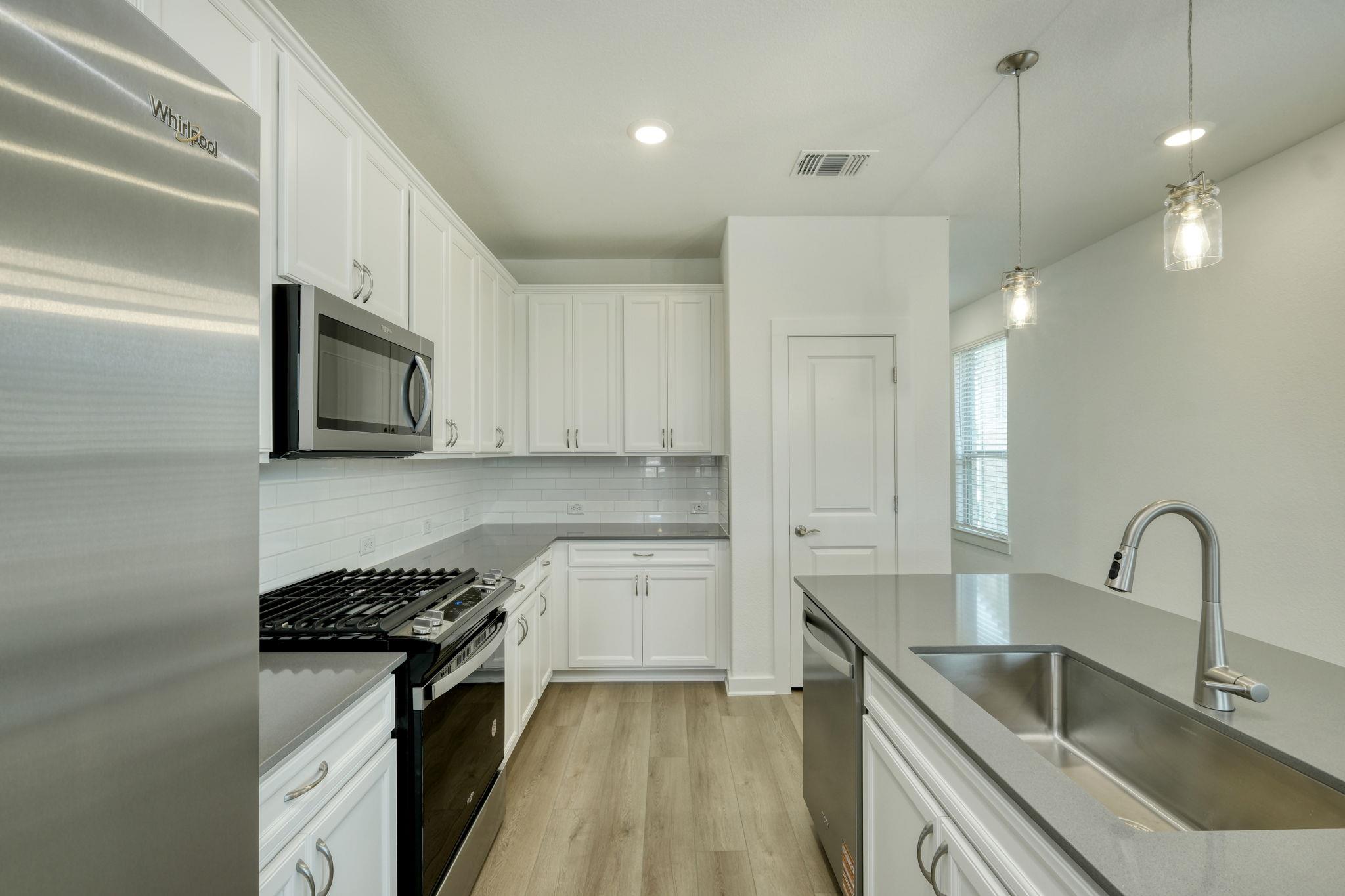436 Bristlecone Bnd, Liberty Hill, TX 78642