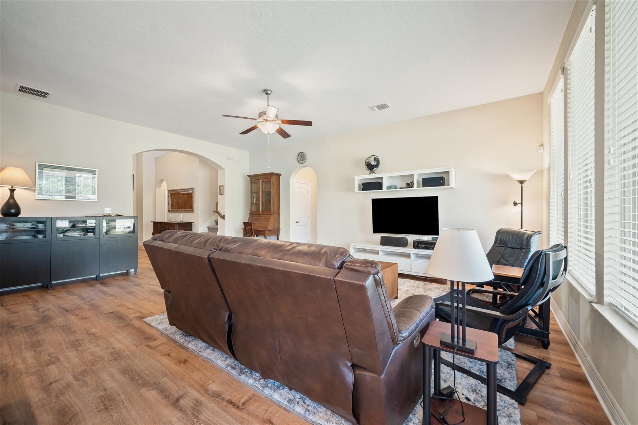 953 Vista Gardens Dr, Buda, TX 78610