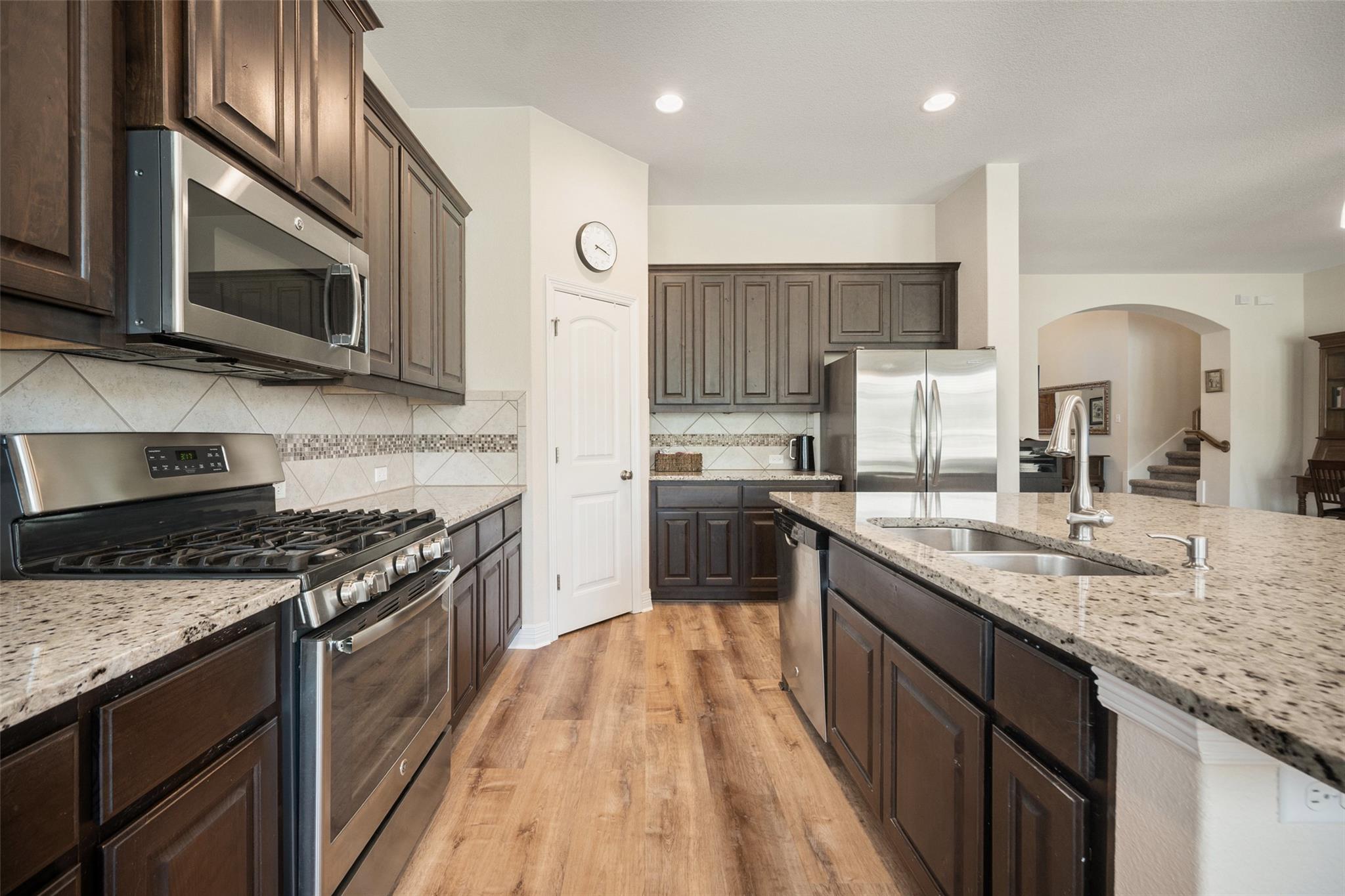 953 Vista Gardens Dr, Buda, TX 78610
