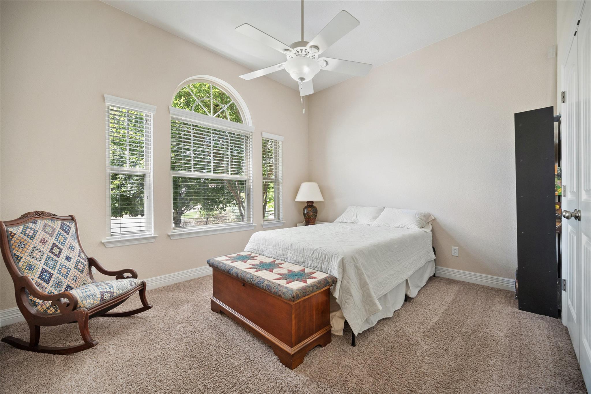953 Vista Gardens Dr, Buda, TX 78610