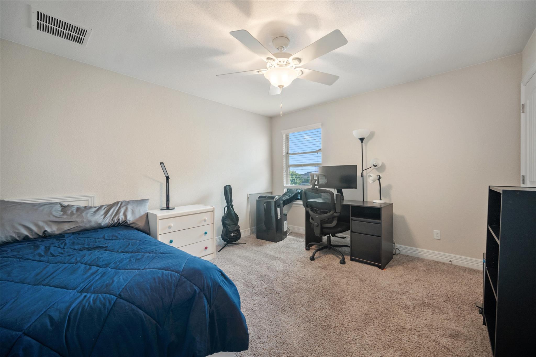 953 Vista Gardens Dr, Buda, TX 78610