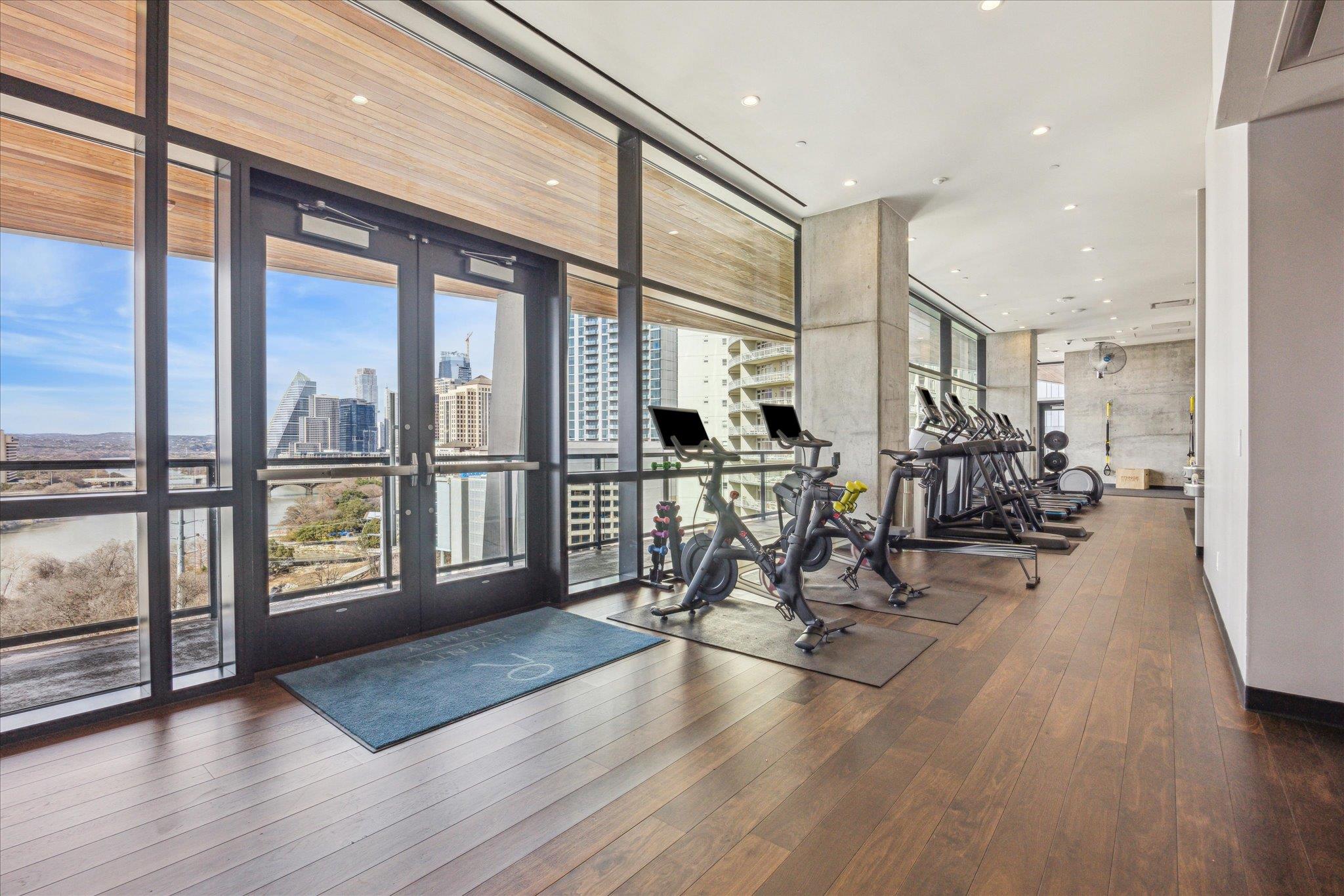 70 Rainey St # 2201, Austin, TX 78701