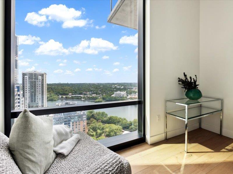70 Rainey St # 2201, Austin, TX 78701