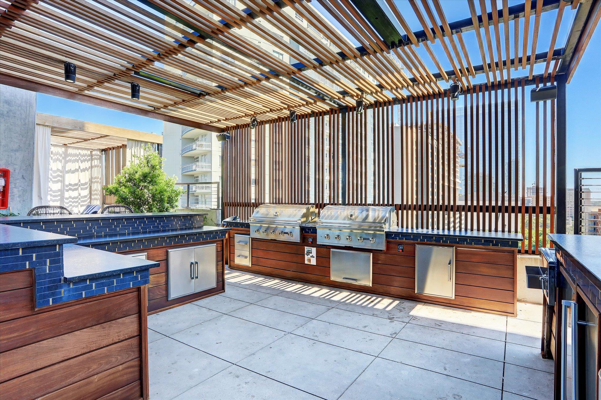 70 Rainey St # 2201, Austin, TX 78701
