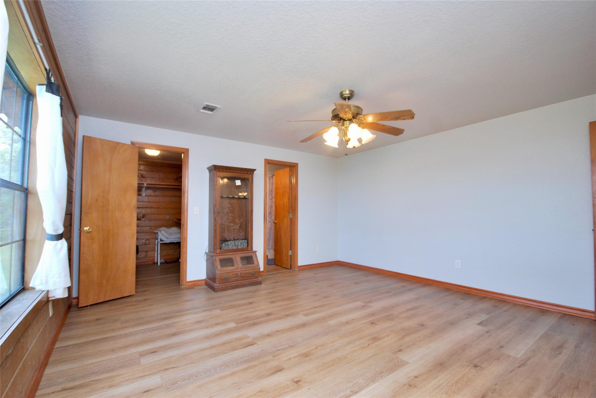 2725 Old Lehmann Rd, Kingsbury, TX 78638