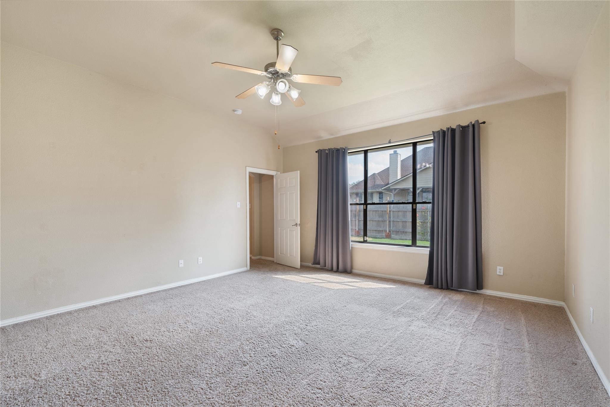 1155 Star Meadow Dr, Kyle, TX 78640