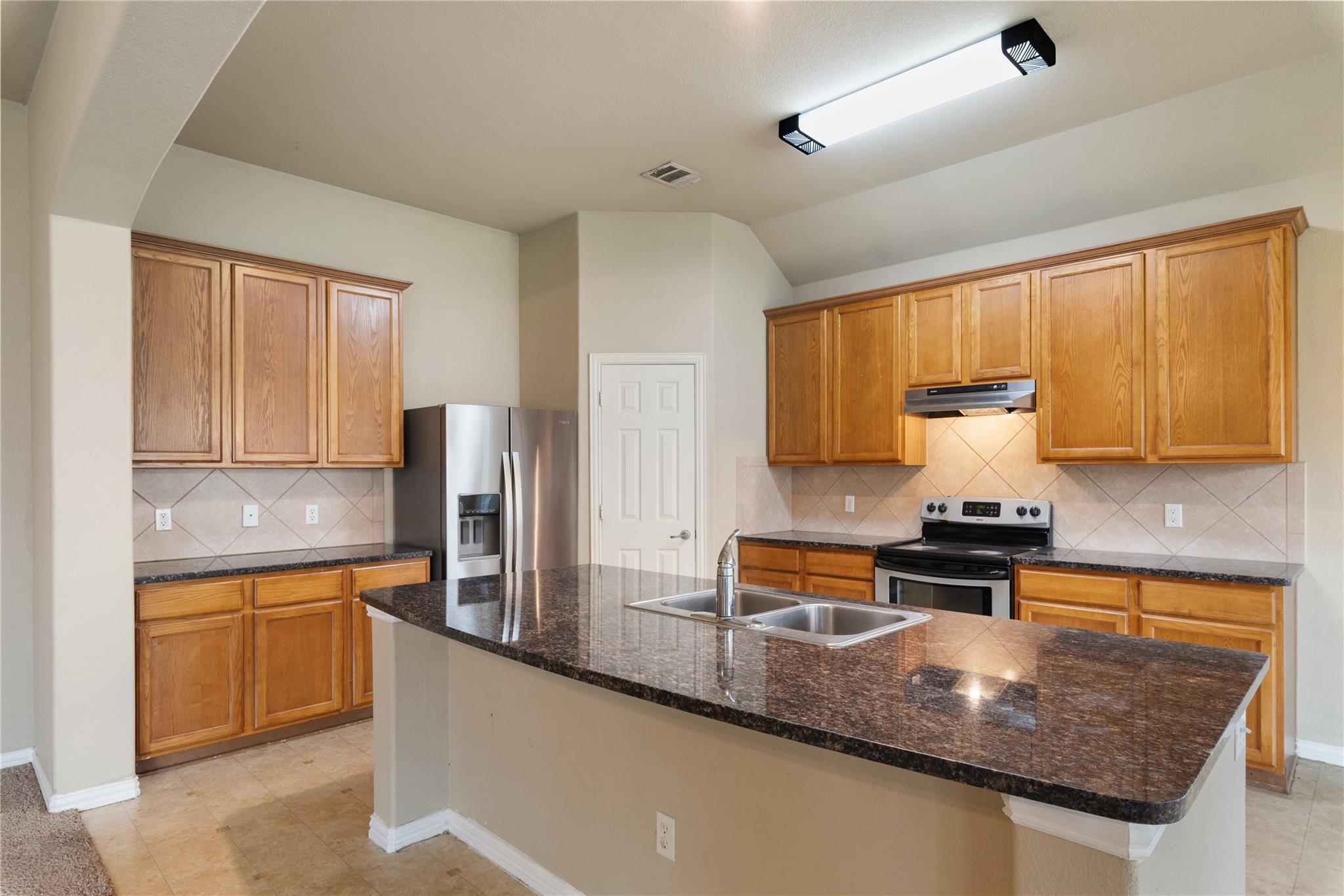 1155 Star Meadow Dr, Kyle, TX 78640