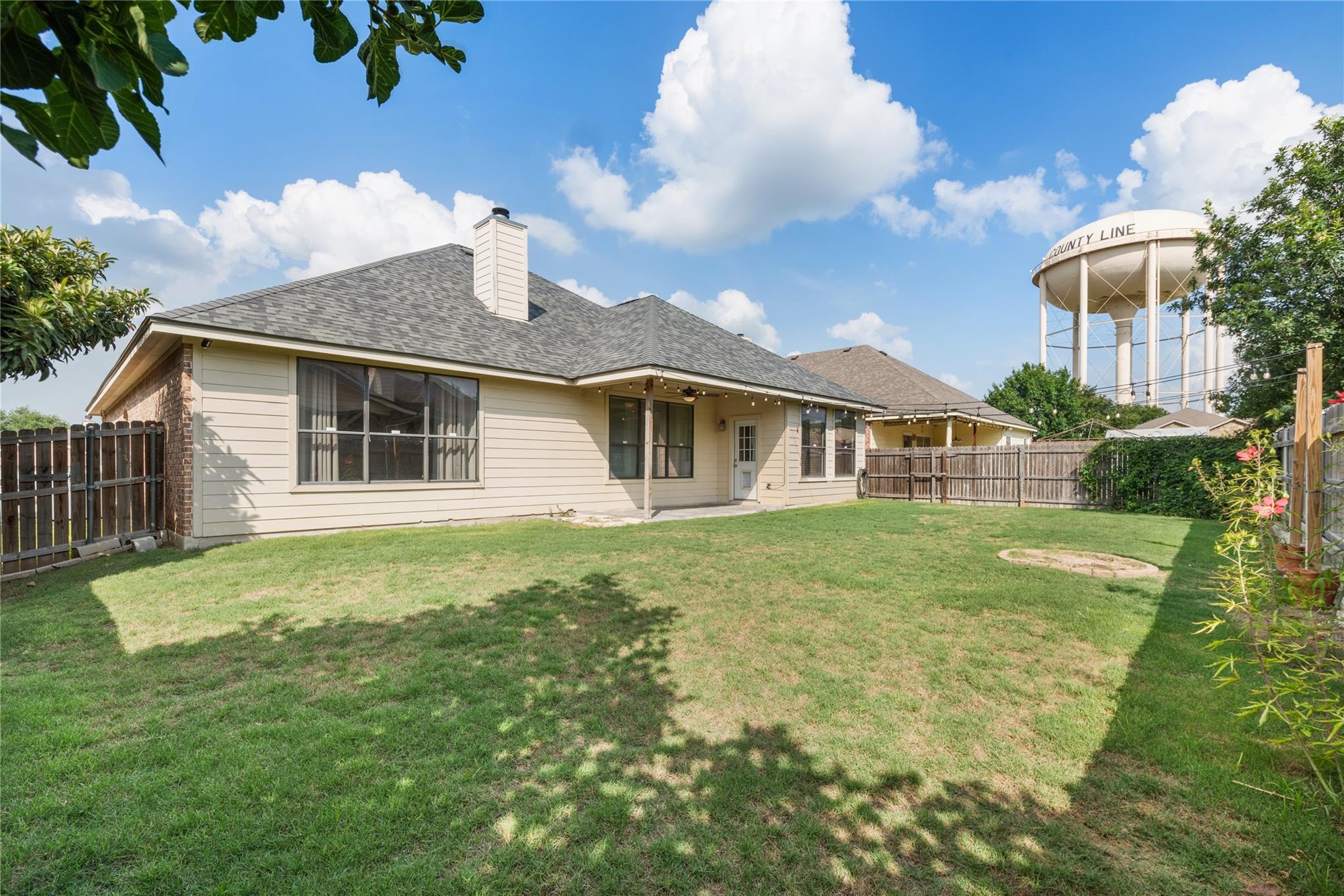 1155 Star Meadow Dr, Kyle, TX 78640