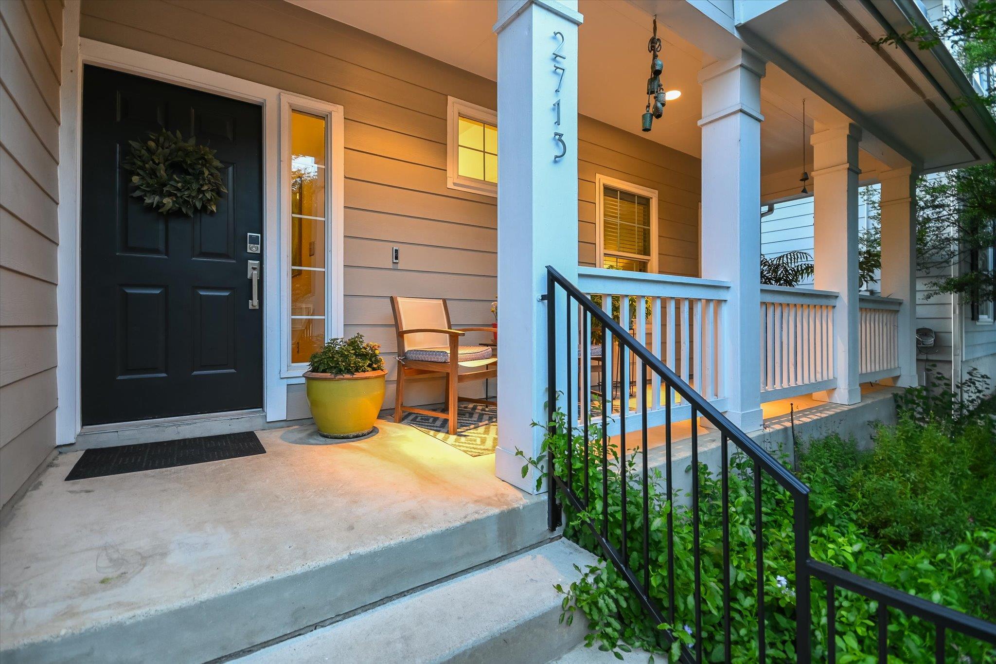 2713 Kinney Oaks Ct, Austin, TX 78704