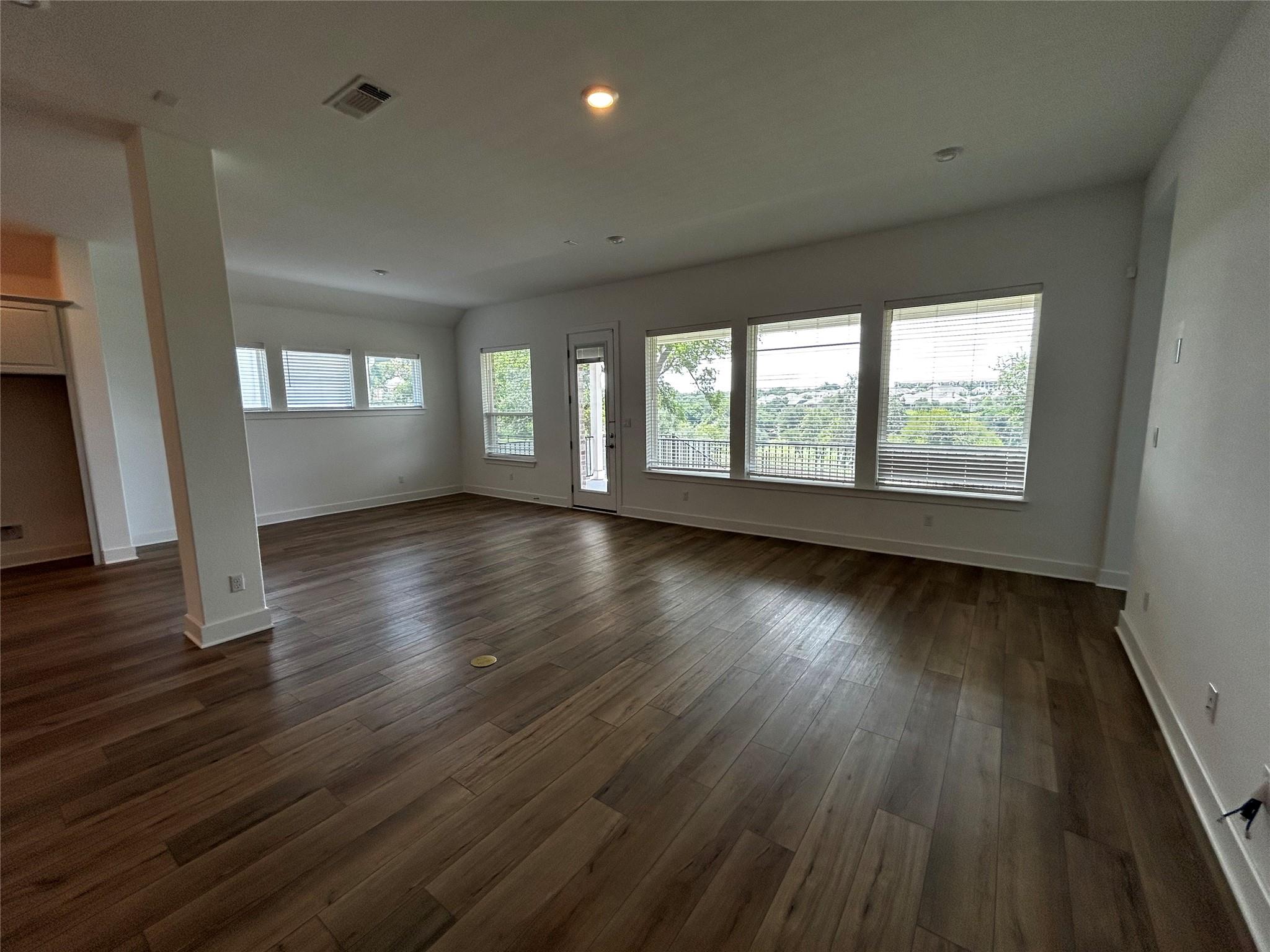 653 Wolf Ridge Rd Rd, Georgetown, TX 78628