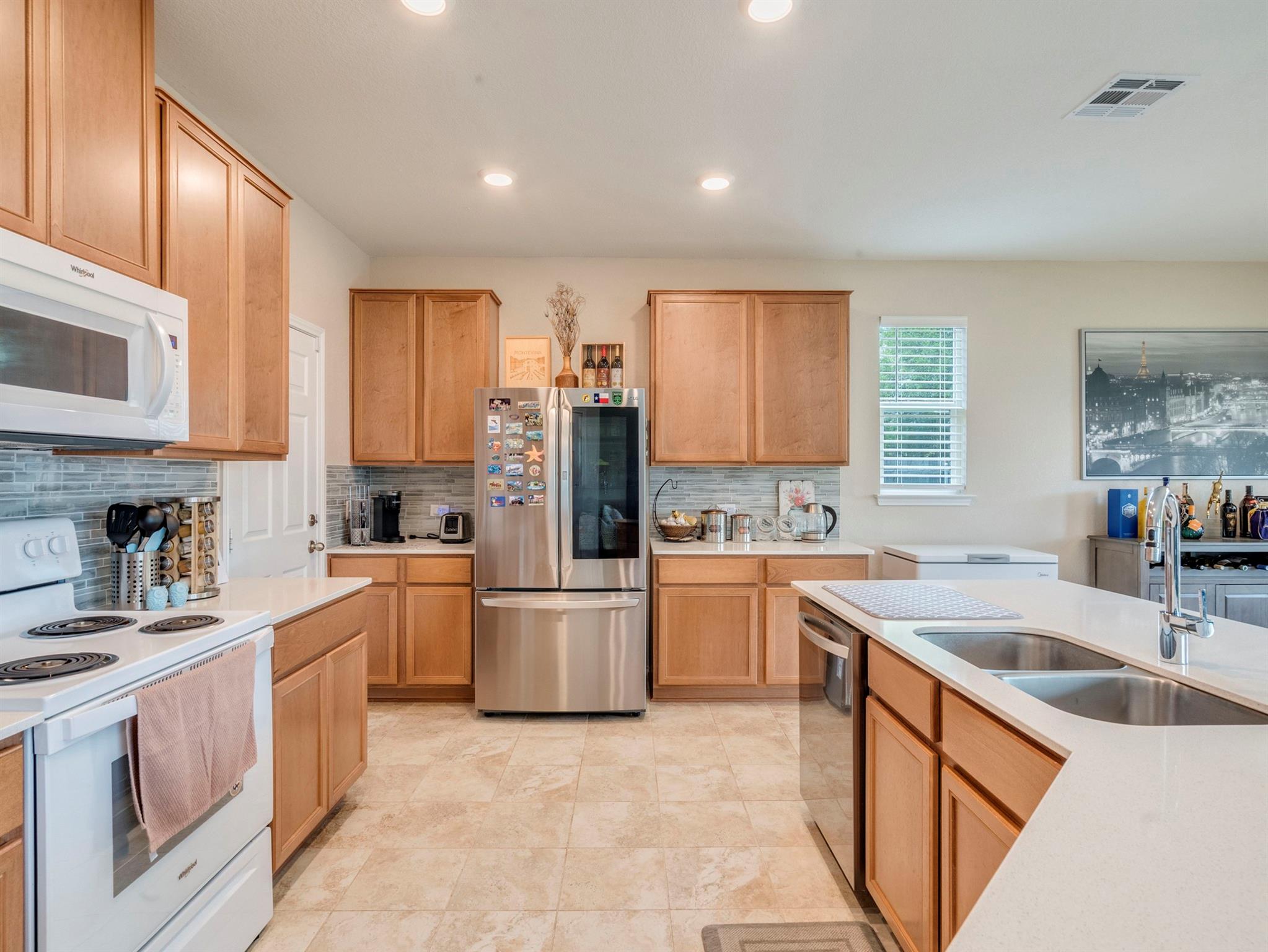 270 Fuchsia St, Kyle, TX 78640