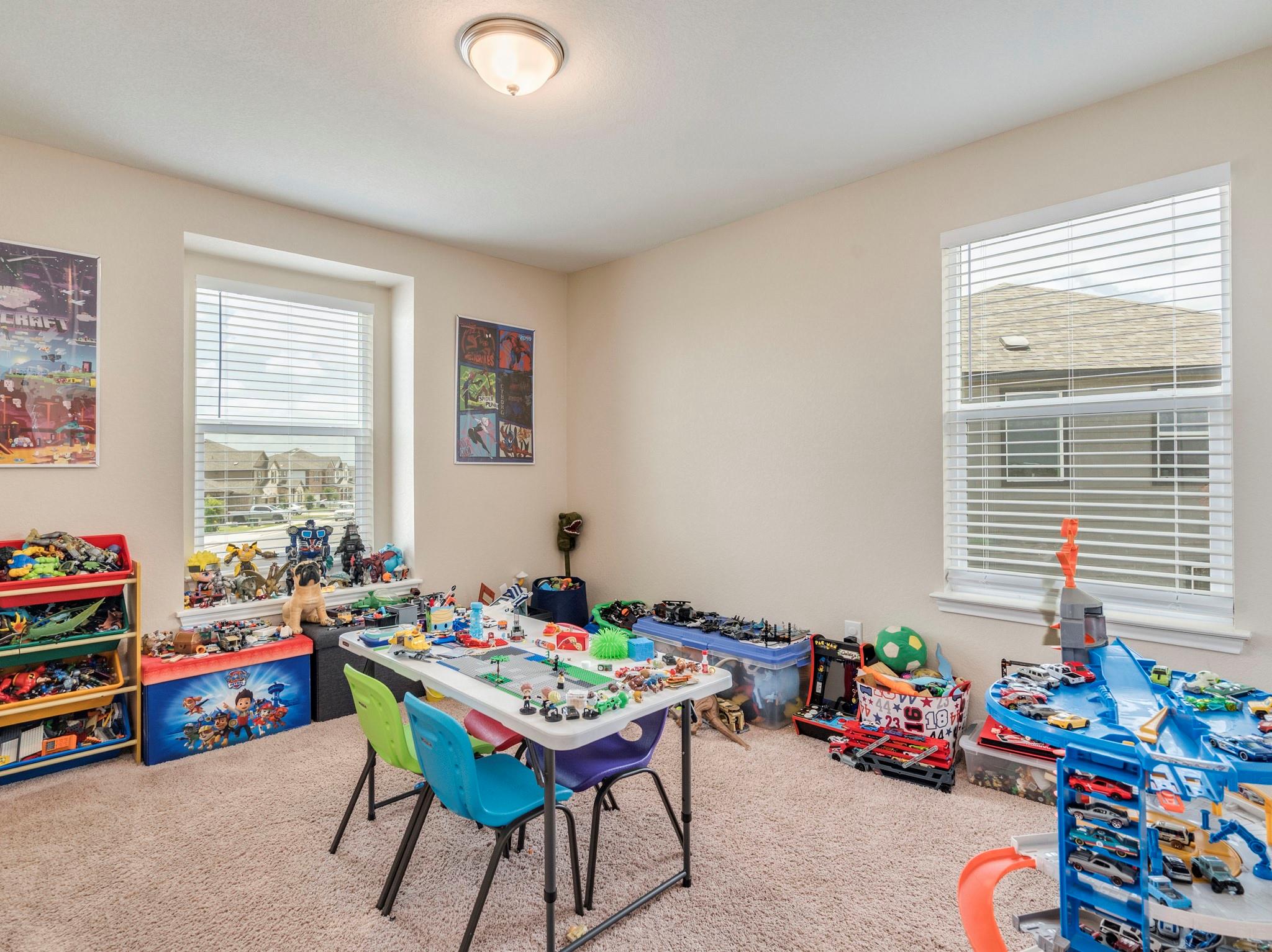 270 Fuchsia St, Kyle, TX 78640