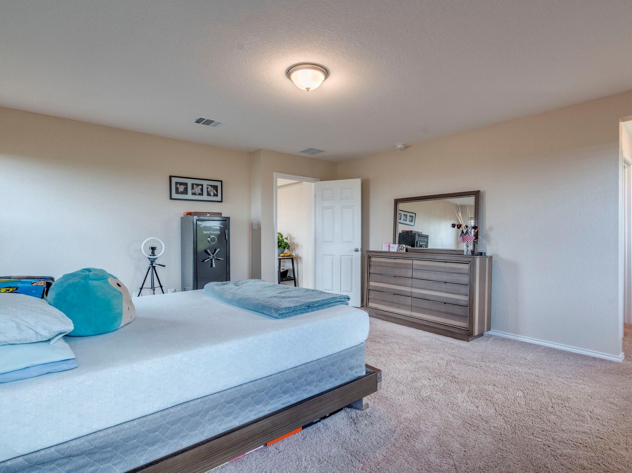 270 Fuchsia St, Kyle, TX 78640
