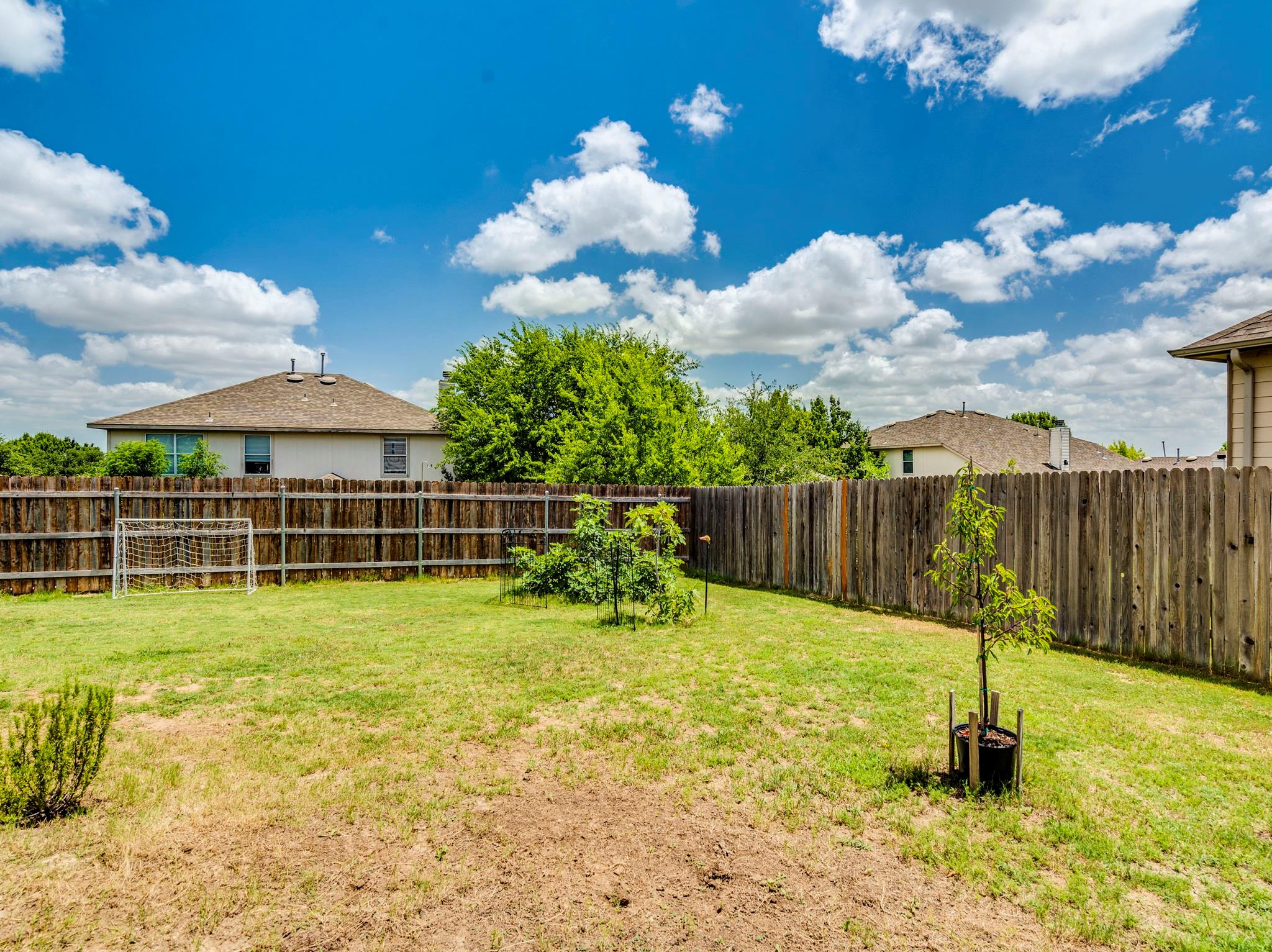 270 Fuchsia St, Kyle, TX 78640