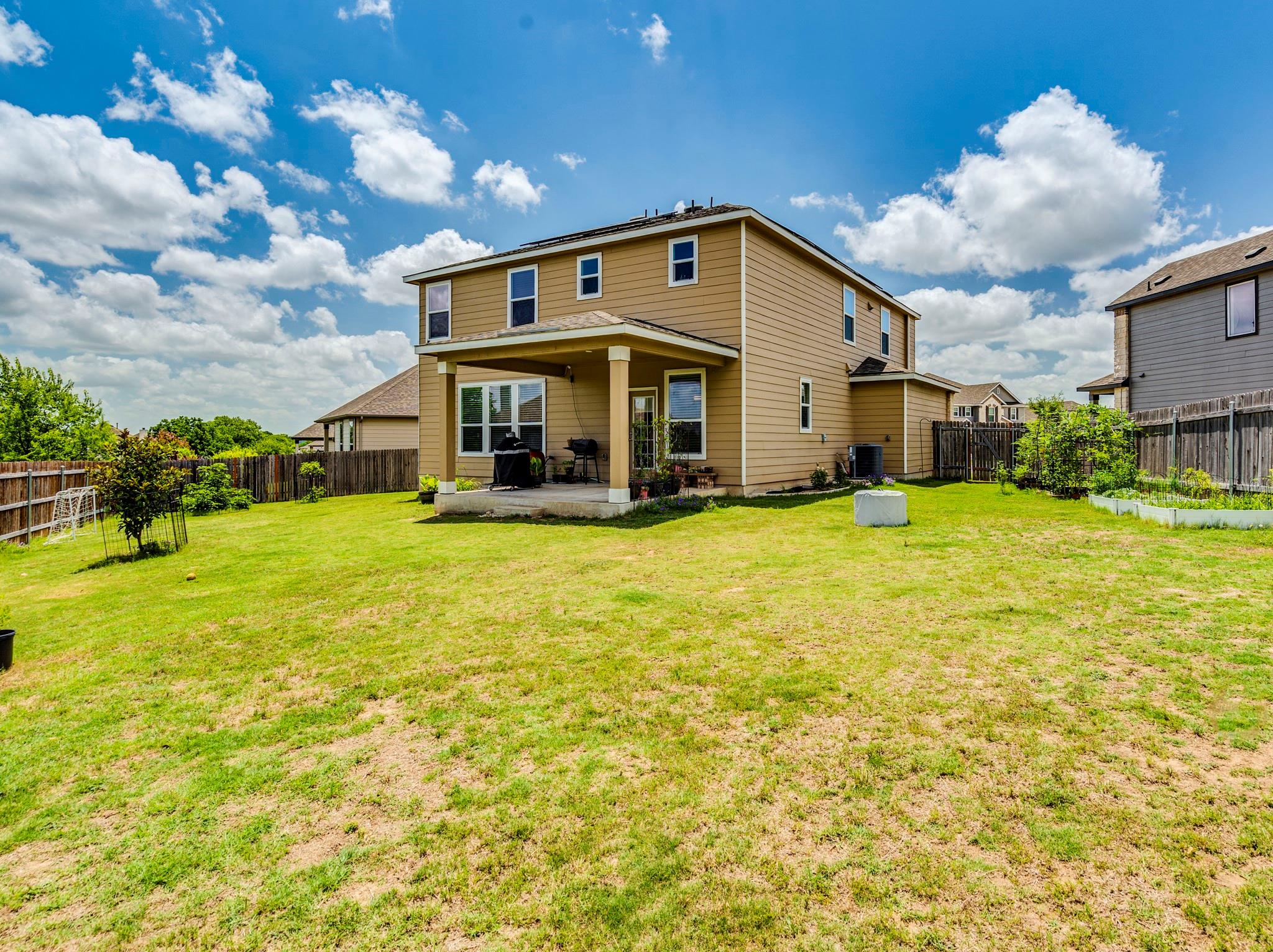 270 Fuchsia St, Kyle, TX 78640