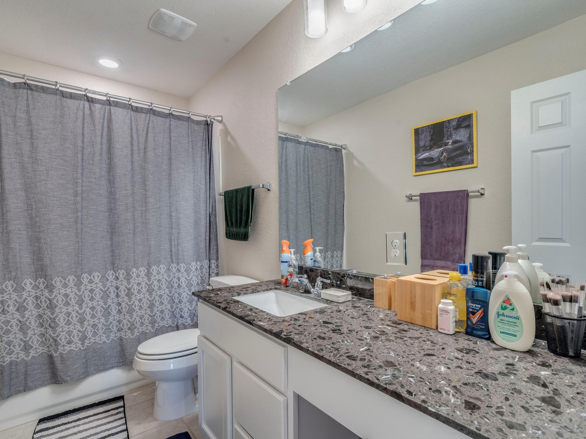 270 Fuchsia St, Kyle, TX 78640