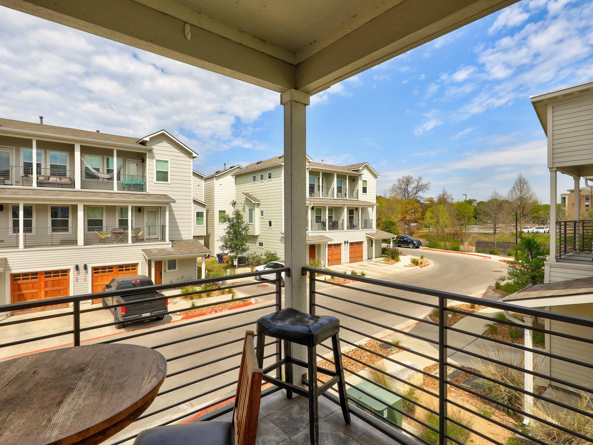 1109 Euphoria Bnd # 33, Austin, TX 78702