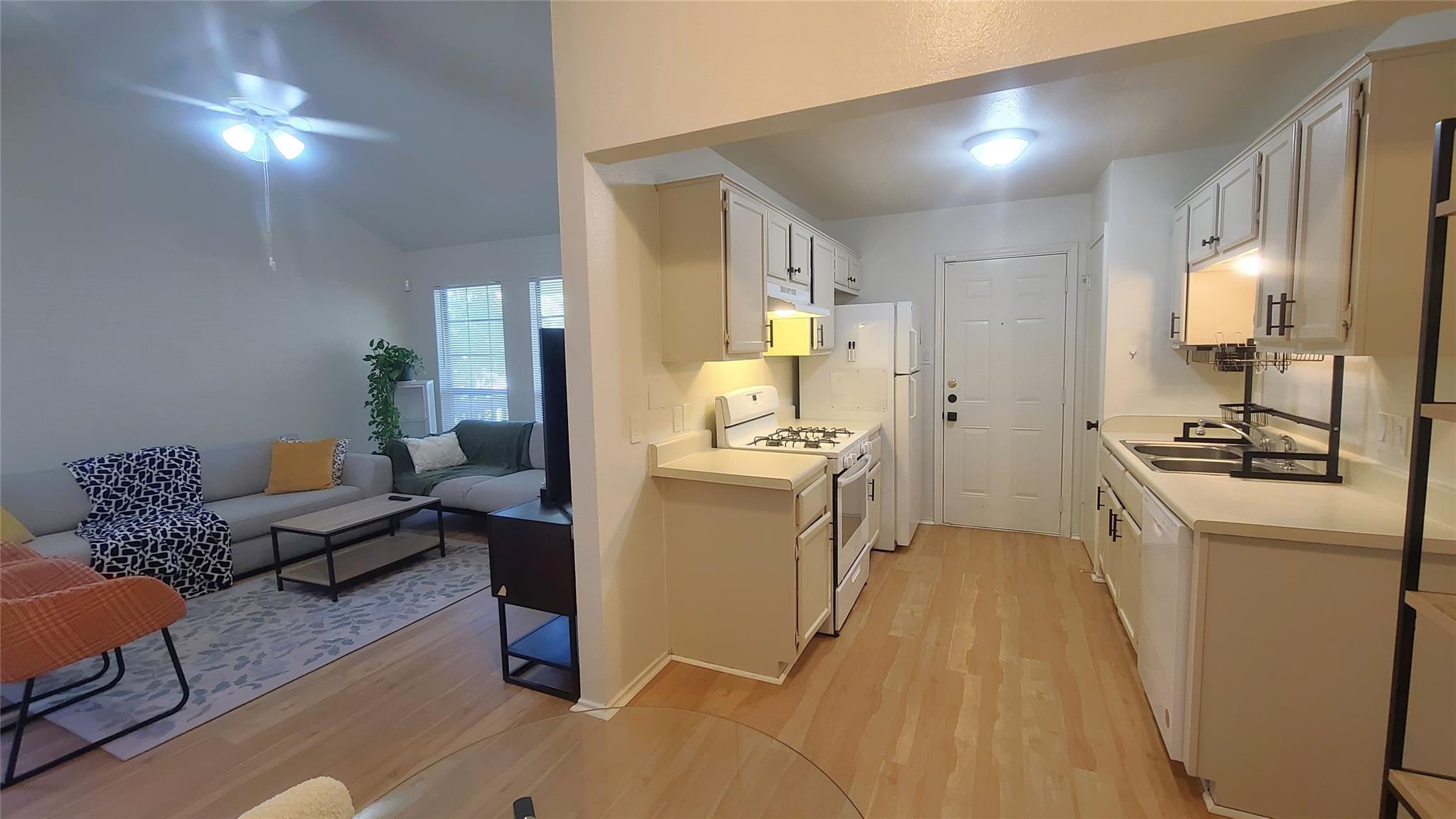 1101 Woodlief Trl, Round Rock, TX 78664