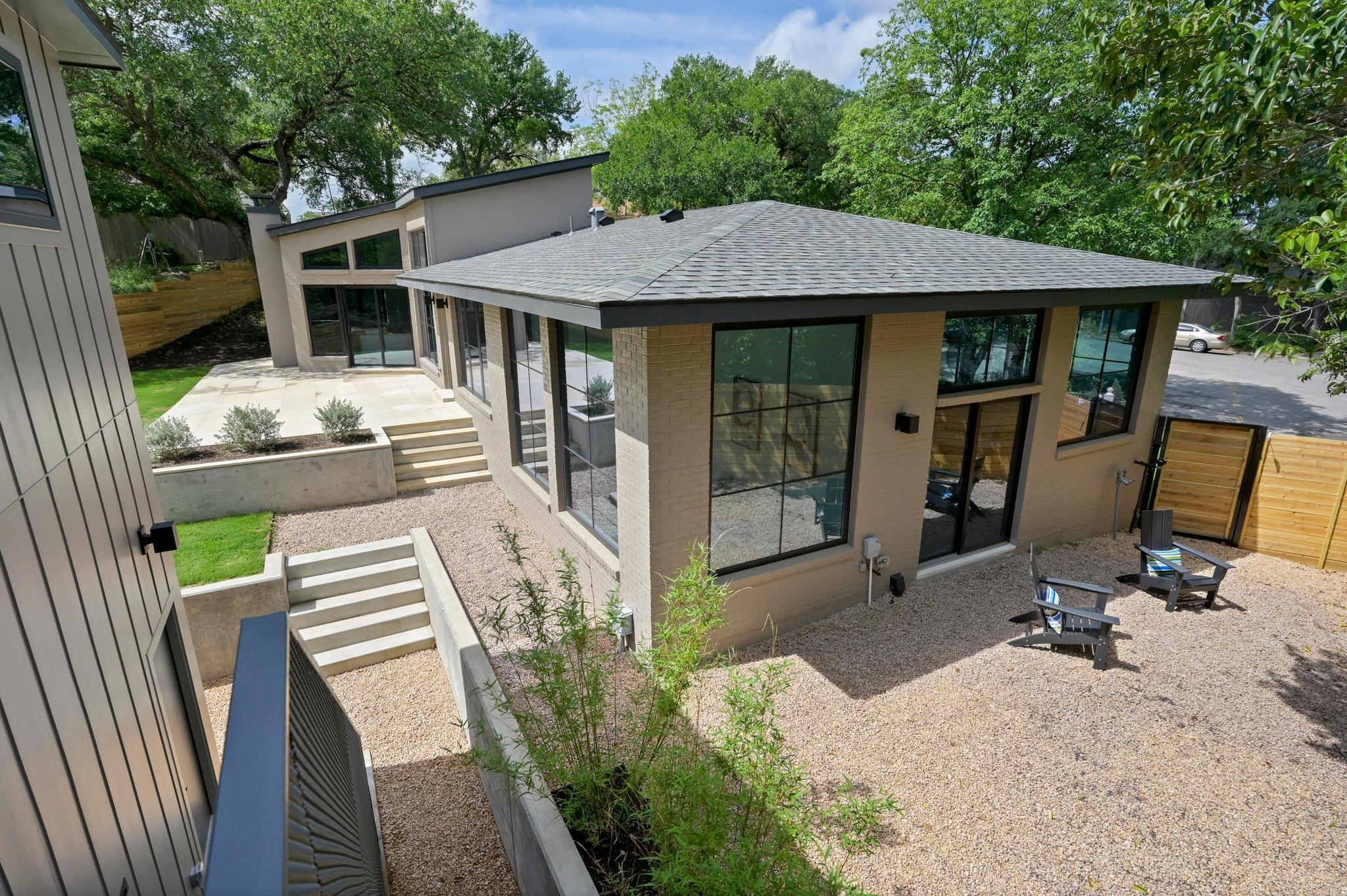 2001 Circle Haven, Austin, TX 78741