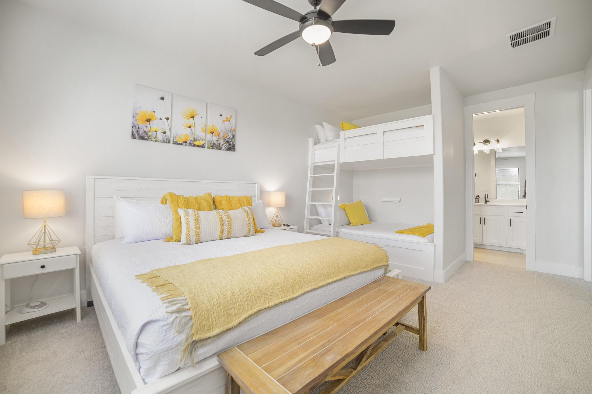 218 Sleepy Oaks Dr, Kingsland, TX 78639