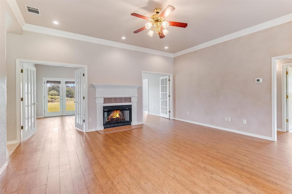 416 Highland Dr, Marble Falls, TX 78654