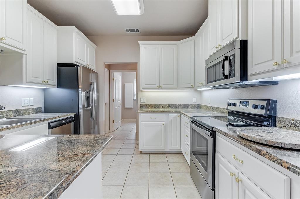 416 Highland Dr, Marble Falls, TX 78654